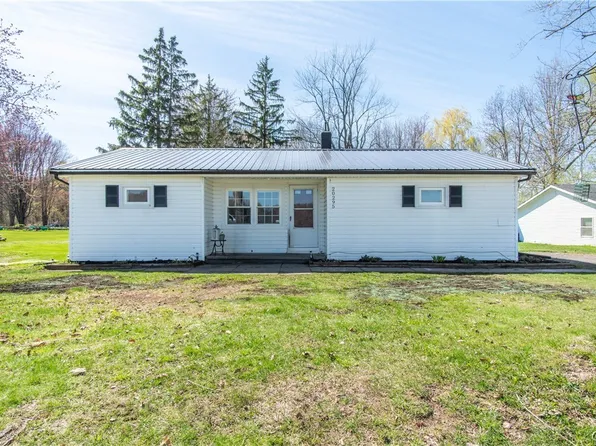 20295 Storrs Rd, Sackets Harbor, NY 13685