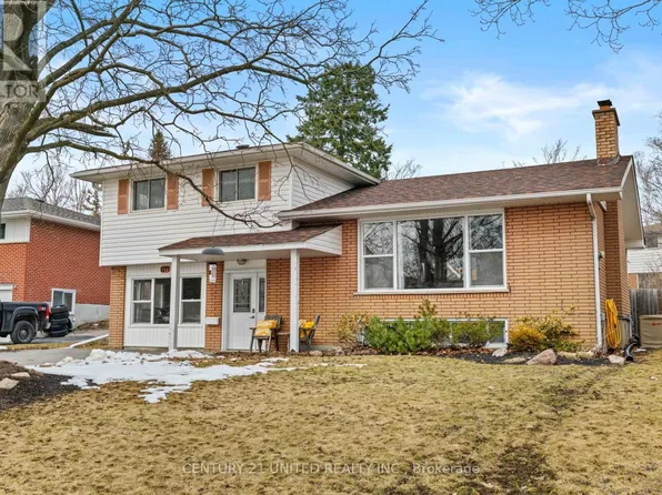 1277 Olympus Ave #5, Peterborough, ON K9H 6V9