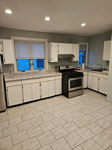 108 Lyme St #2 Photo 1