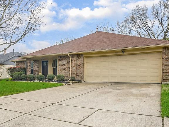 3rd image of 10842 E Idlewood Dr