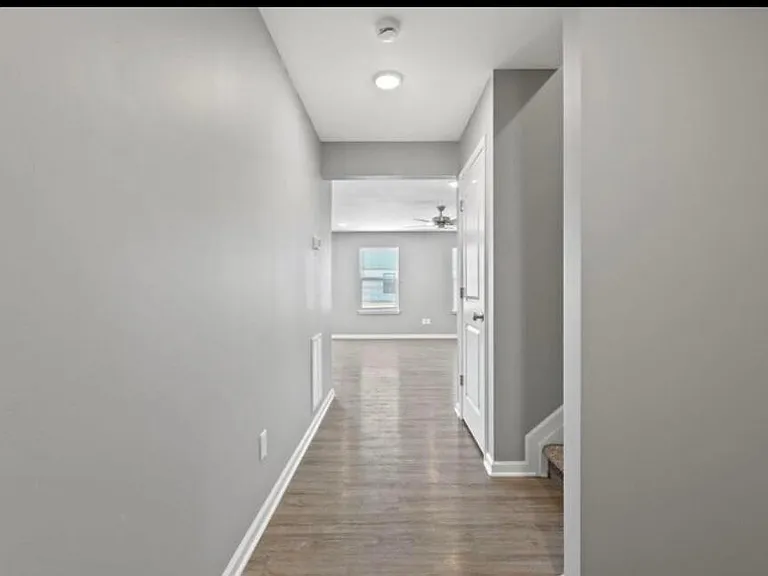 301 Krauss Dr — Photo 5