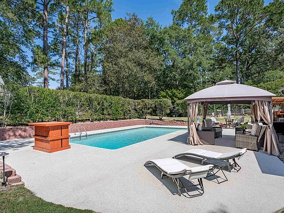 4th image of 213 Brookspring Rd