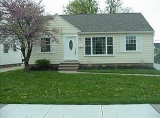 383 Clarmont Rd, Willowick, OH 44095