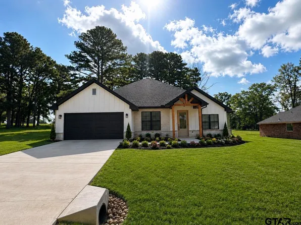 12105 Pinecrest Dr, Flint, TX 75762