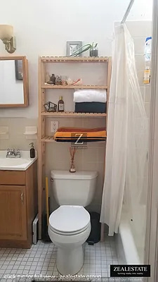 Rented by ZealEstate Group Inc | media 22