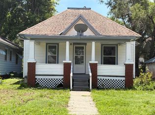 915 Park St, Salina, KS 67401