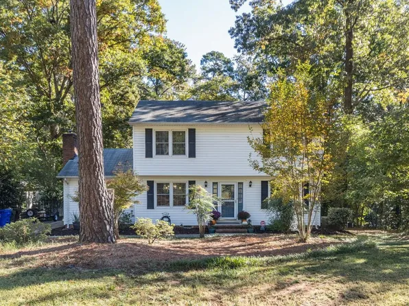 407 Landerwood Ln, Chapel Hill, NC 27517