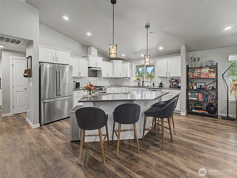4th image of 27011 173rd Street E