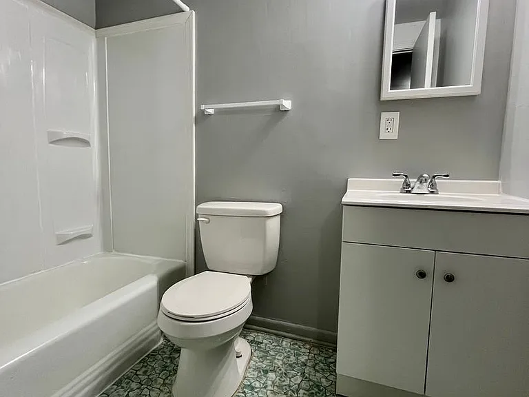 4760 Lafayette Ave — Photo 7