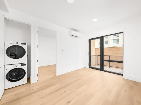 151 South Elliott Place image 4 of 56