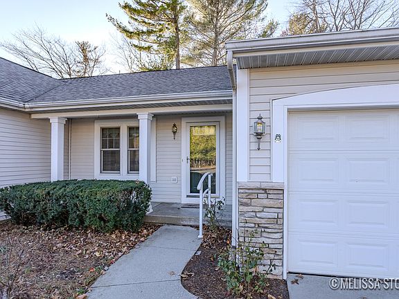 4th image of 6833 Windwater Ct
