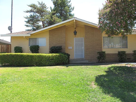 2nd image of 7361 S Land Park Dr #7361