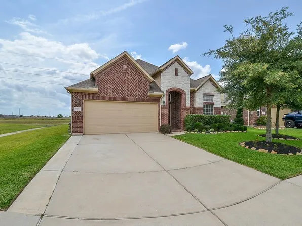 10063 Hidden Creek Falls Ln, Brookshire, TX 77423