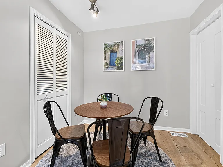 340 Buena Vista Ave — Photo 9