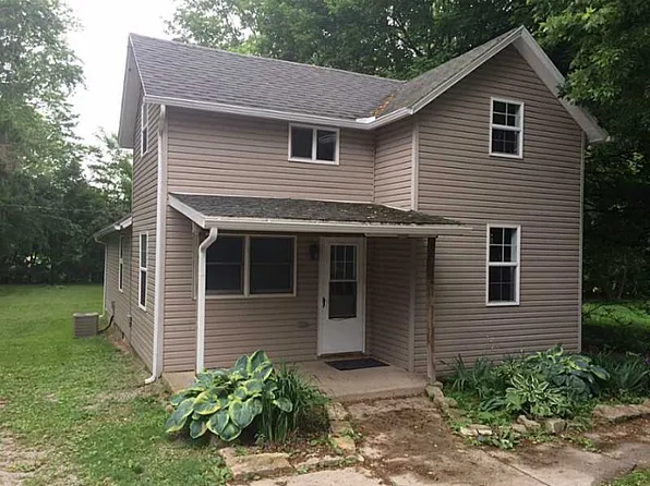 12 S Harrison St, Donnelsville, OH 45319