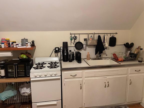 5th image of 22 Crab Ave