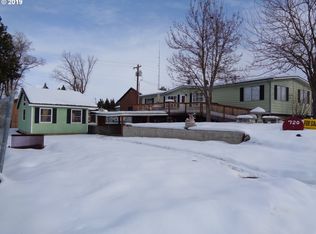 720 NE 7th St, Dufur, OR 97021