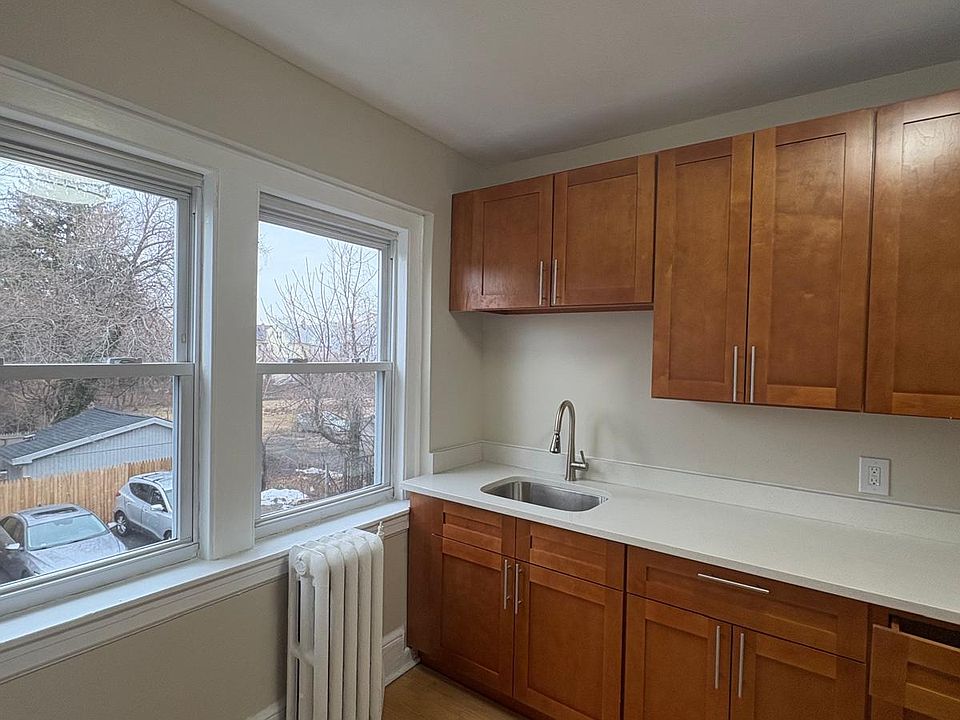 1st image of 173 Elm St #173