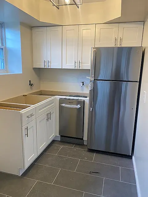 23-11 37th St #2