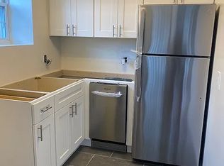 23-11 37th St #2, Astoria, NY 11105