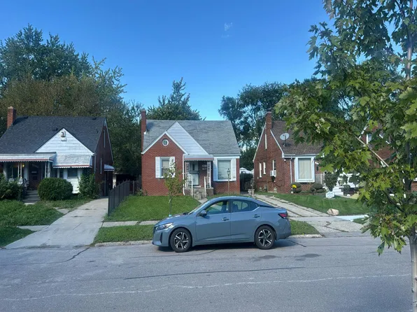 15827 Manning St, Detroit, MI 48205