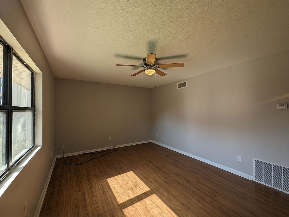 Twin Oaks 330 S 17th St Batesville AR Zillow