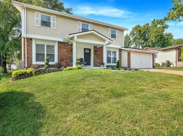 1073 Appalachian Trl, Chesterfield, MO 63017