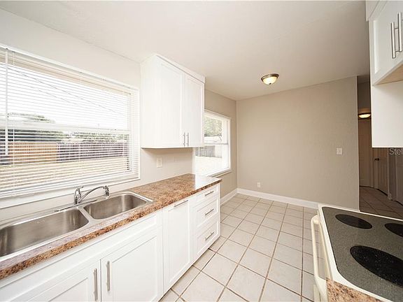 5th image of 5835 Cedar St NE