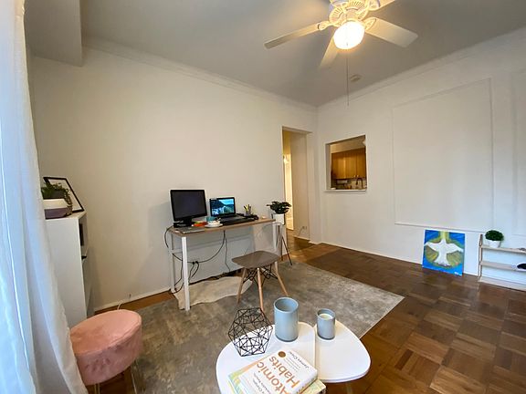 3rd image of 755 W Cornelia Ave #110