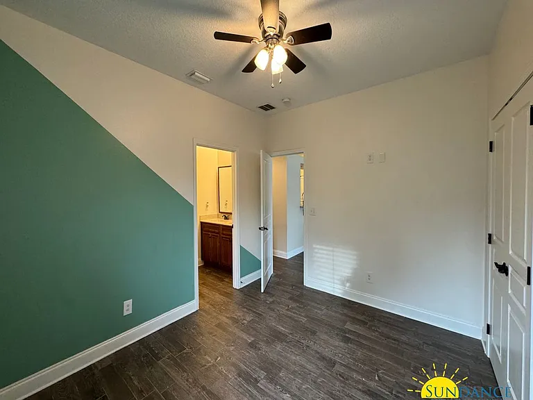 306 Ohio Pl — Photo 25