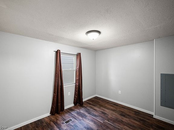 12th image of 58 Rock Ridge Rd