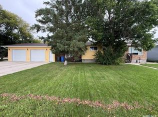 208 East Ave, Kamsack, SK S0A1S0