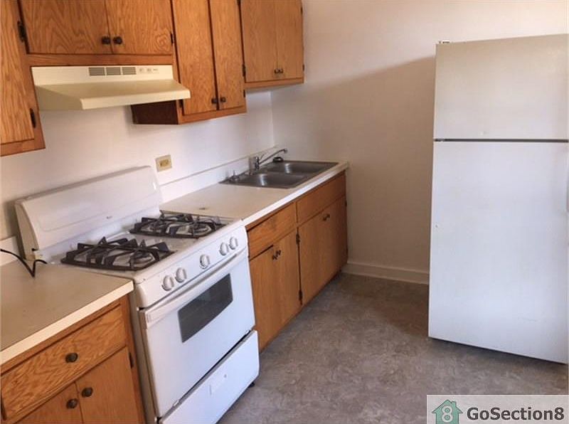 1st image of 7609 S Yates Blvd #1