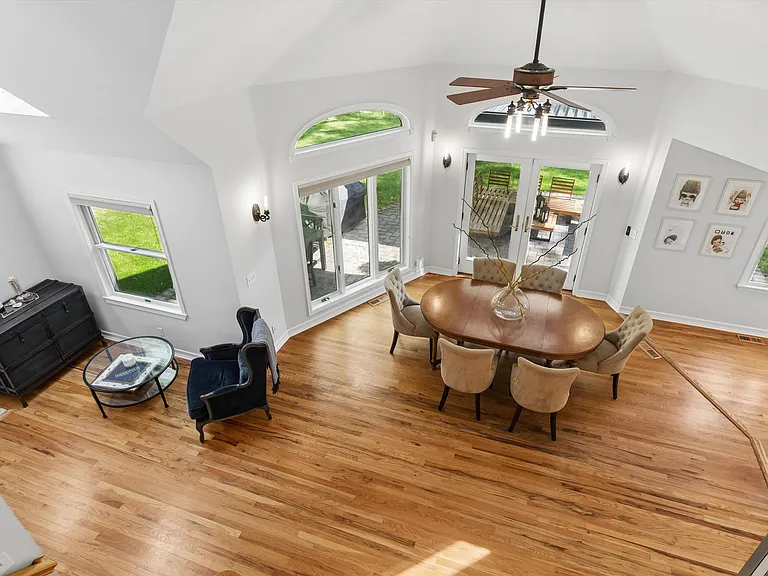 2 Red Creek Cir — Photo 23