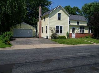 1320 Tyler St, Hastings, MN 55033