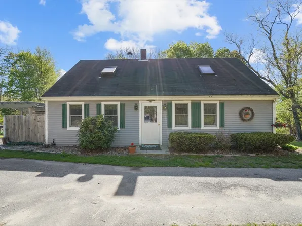 142 Peck St, Rehoboth, MA 02769