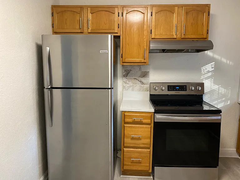 207 Normandy St — Photo 16