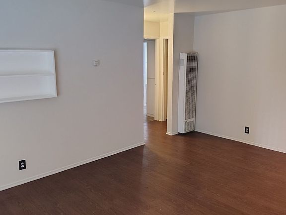 4th image of 2125 North Ave #4