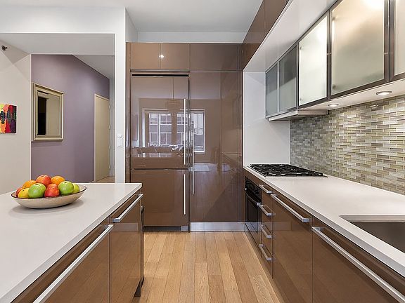 3rd image of 75 Wall St APT 24P