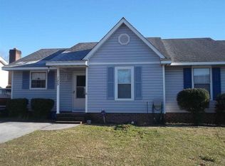 105 Creekview Dr, Jacksonville, NC 28540