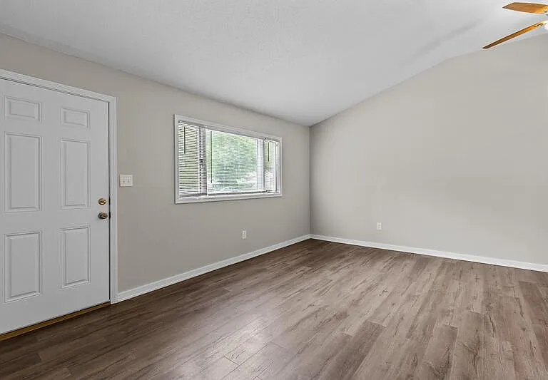 1415 Plaza Pl — Photo 10