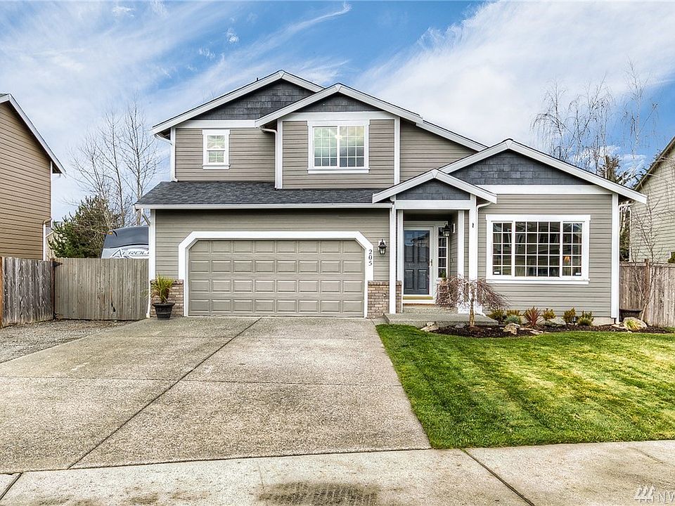 Very well maintained home in the desirable Carbon River neighborhood.  RV parking, newly painted exterior and move in ready!