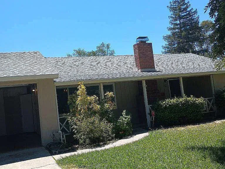 3 bed, 1400 sqft, $3,955 — Photo 4