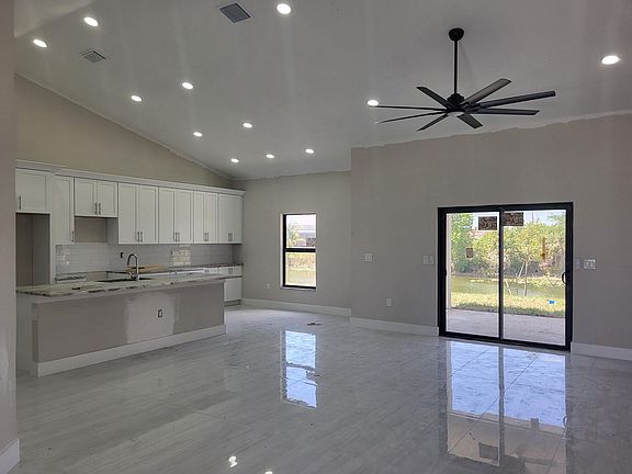 3rd image of 654 NE 5th Pl