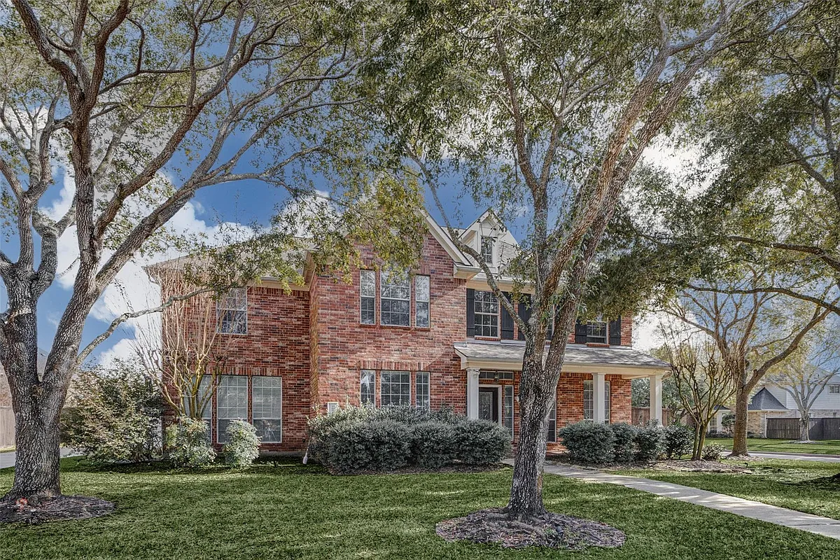 Building Photo - 26511 Crescent Cove Ln