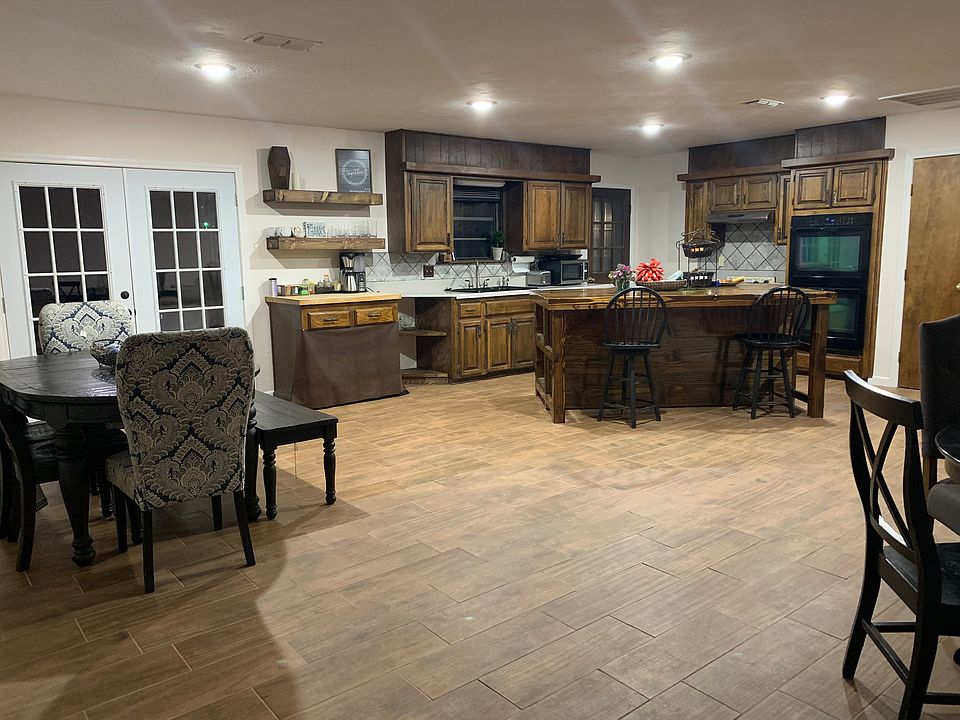 1st image of 17 Southpark Dr