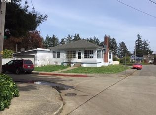 1391 Union Ave, North Bend, OR 97459
