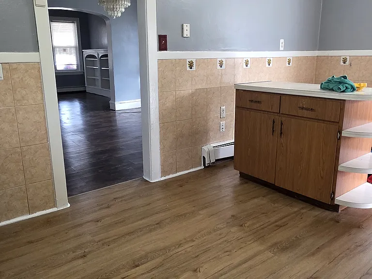 372 W Academy St — Photo 27