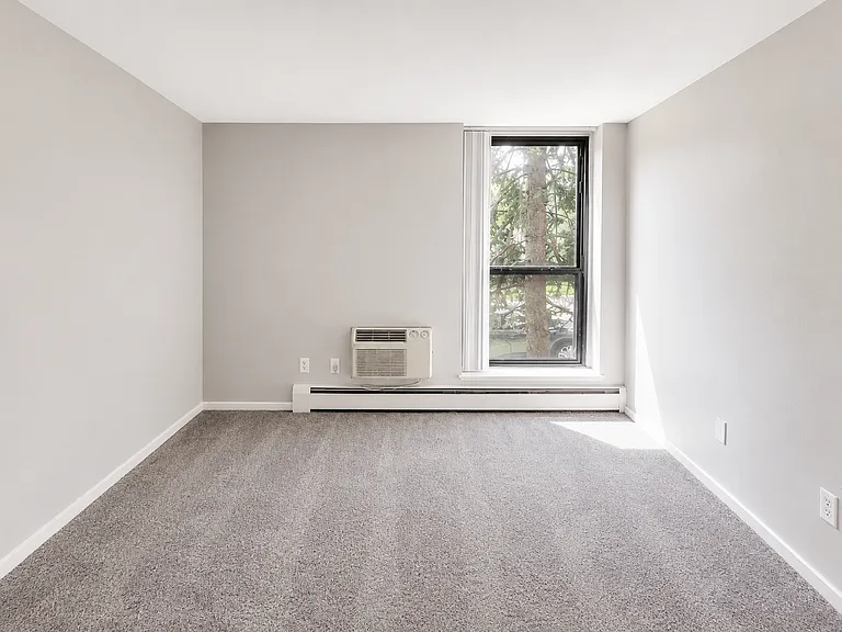 Lexington Hills Apartments — Photo 75