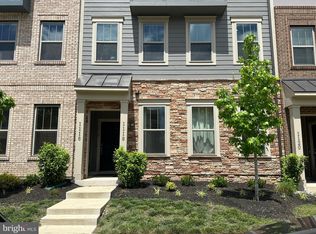 1118 Madeira Ter SE, Leesburg, VA 20175